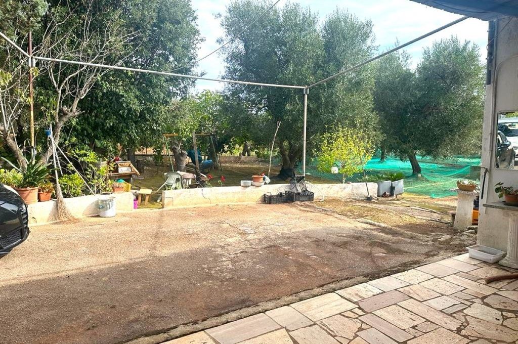 Property photo 2 of 8
