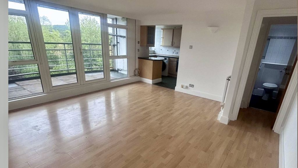 Property photo 1 of 12 Picture No. 26