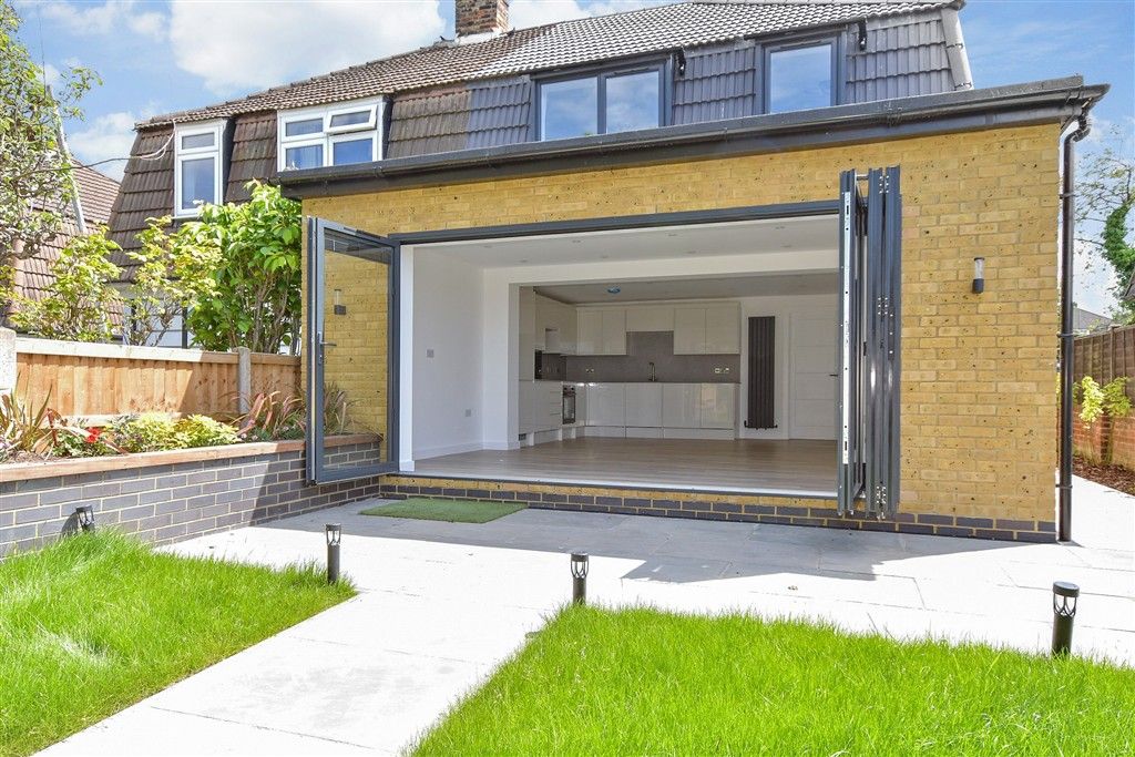 Property photo 2 of 21 External Lifestyle Photograph
