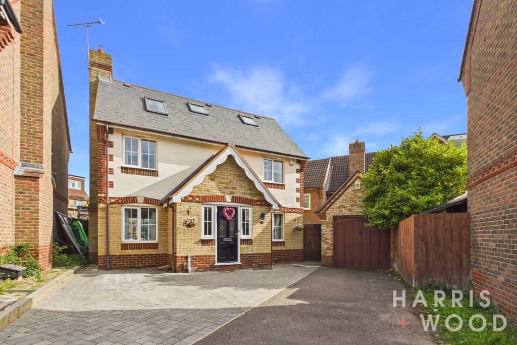 Property photo 1 of 31 5595752
