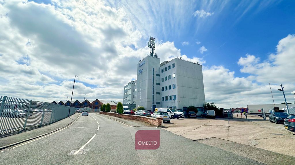 Property photo 1 of 3 Offices In Derby