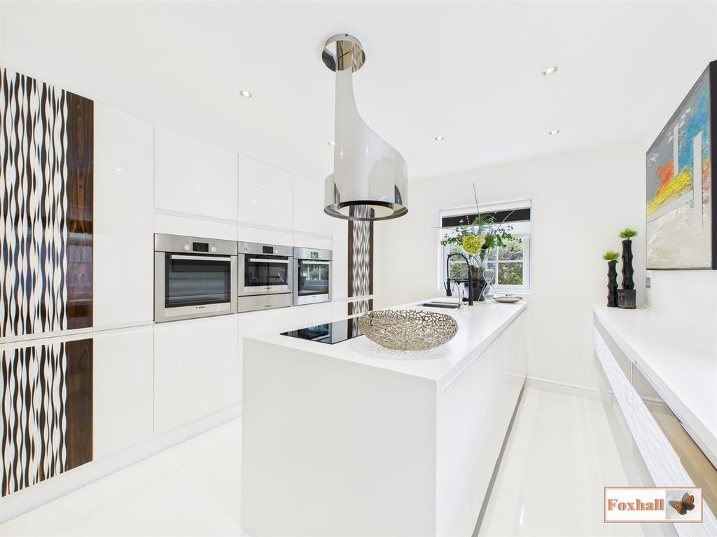 Property photo 1 of 34 Kitchen