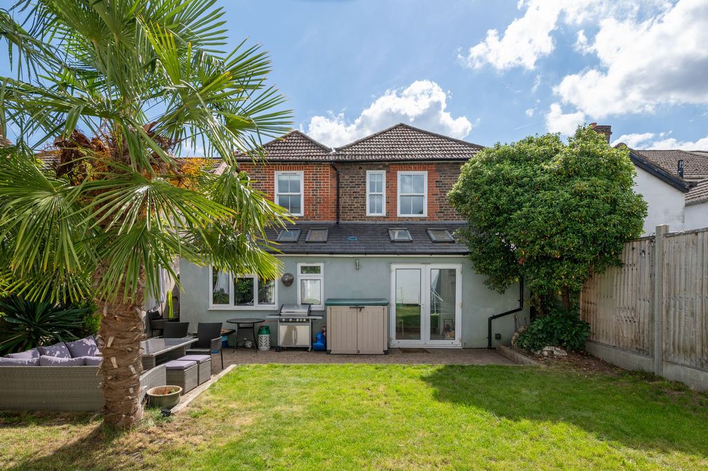 Property photo 1 of 19