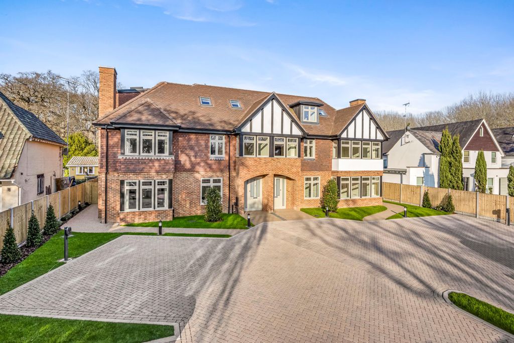 Property photo 1 of 16 Image