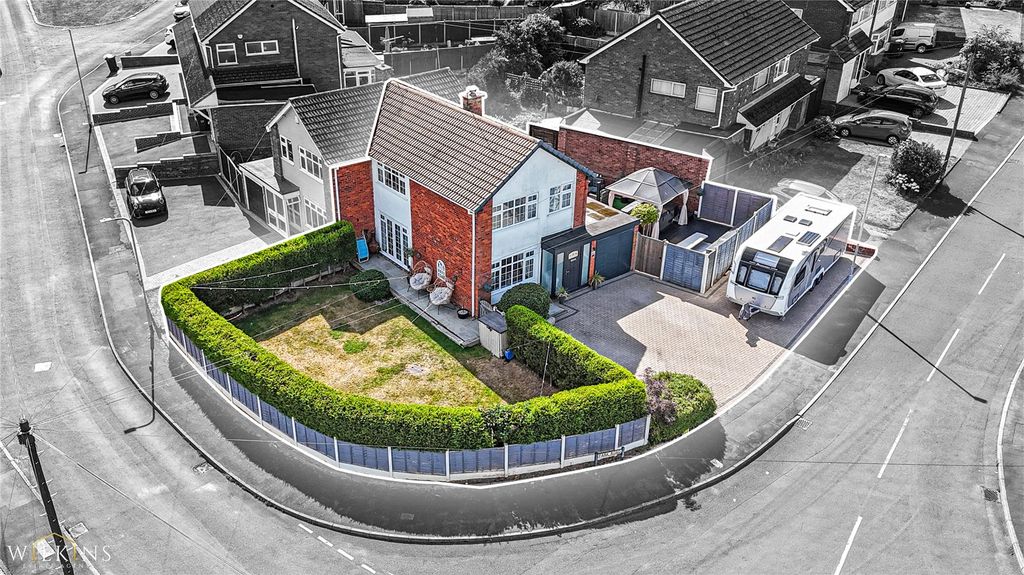 Property photo 1 of 35 Picture No. 05