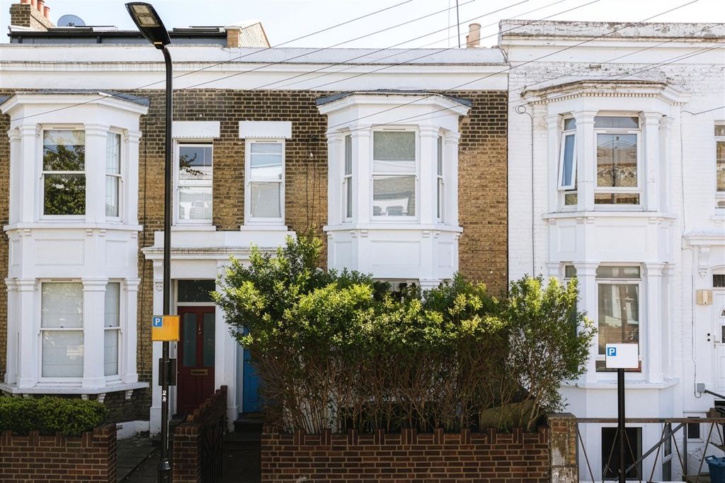 Property photo 2 of 22 Rushmore Road-1A.Jpg