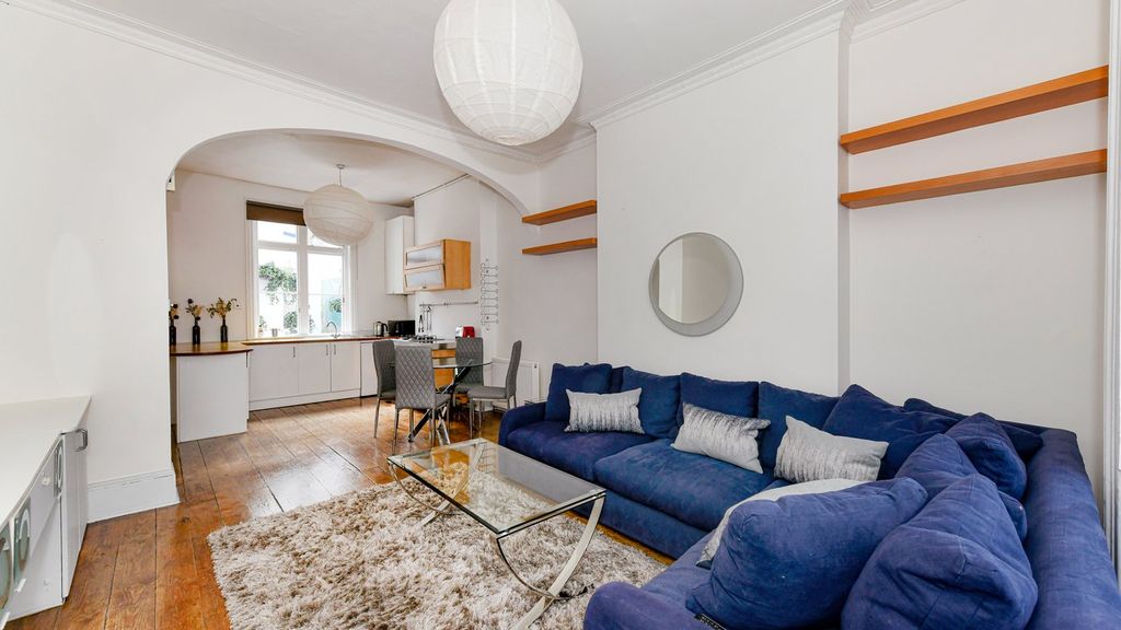 Property photo 1 of 13