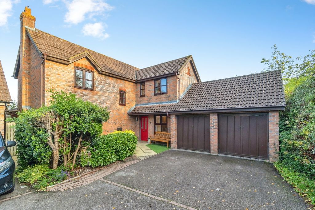 Property photo 1 of 20 Pbox-Img.Jpg