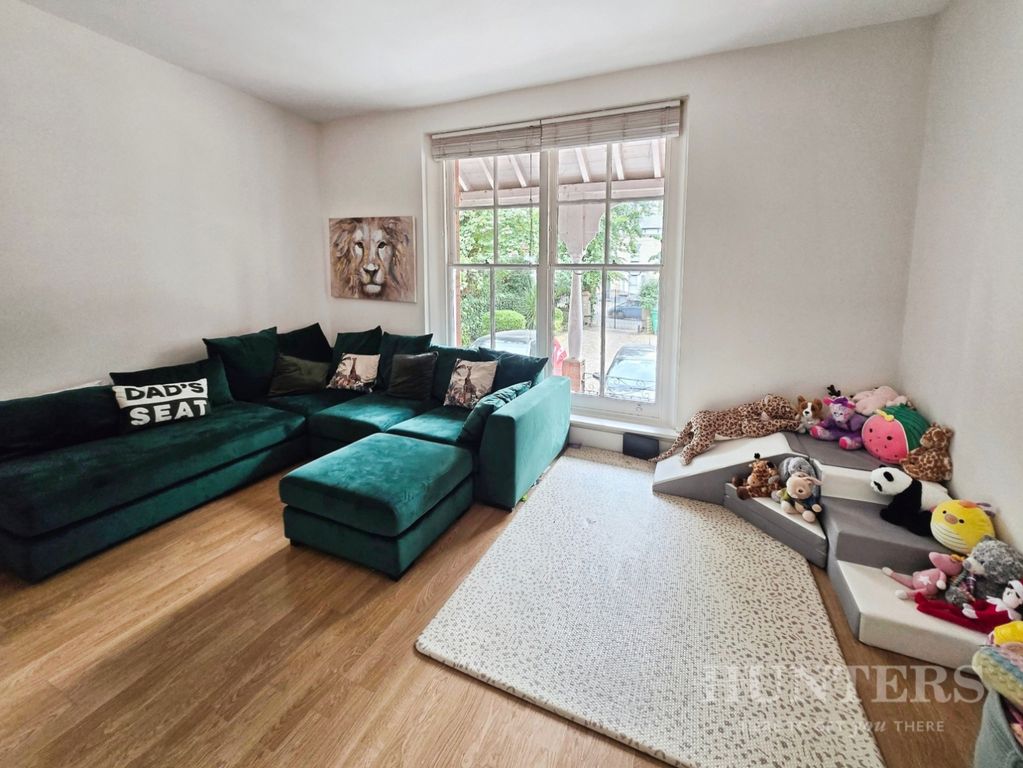 Property photo 2 of 20 Pbox-Img.Jpg