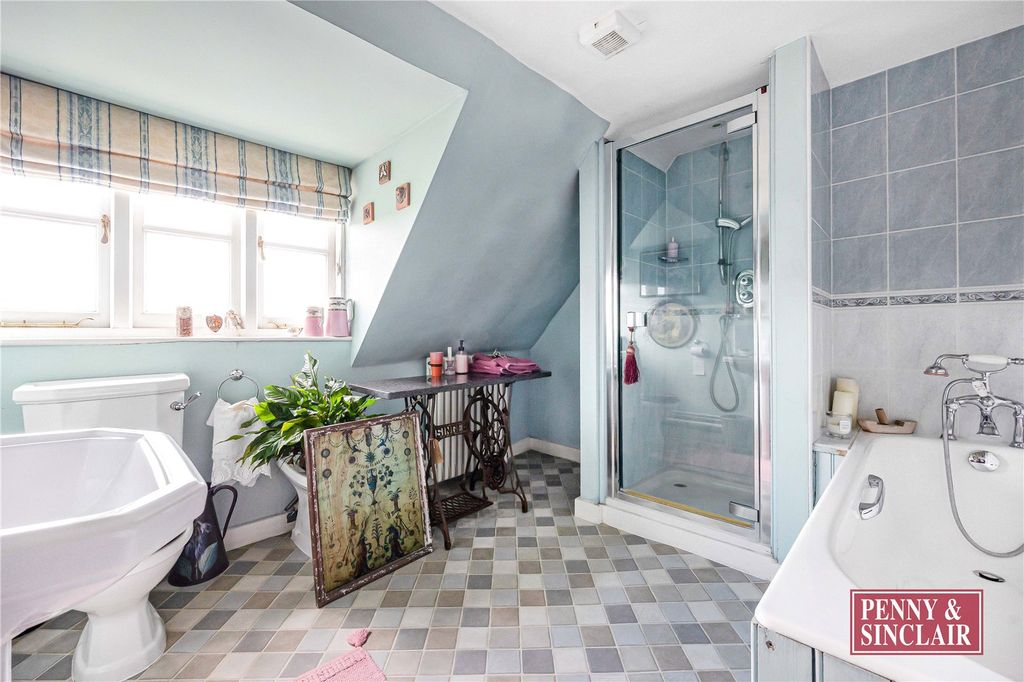 Additional image 20 of 3 bed terraced house to rentRegatta Short Let - Market Place RG9