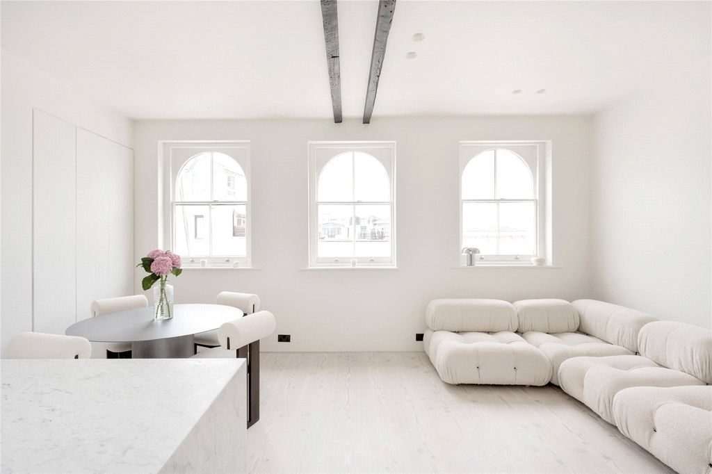 Property photo 3 of 12 Picture No. 12