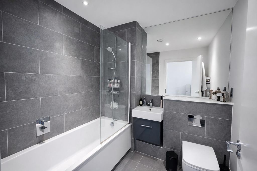 Property photo 3 of 7 Image