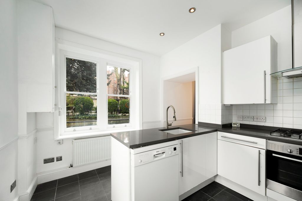 Property photo 3 of 16 Picture No. 27