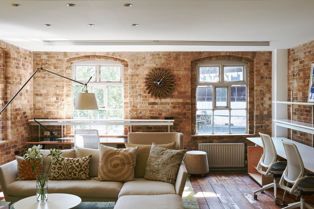 Property photo 1 of 14 183725 - Butler House_Int_193.Jpg