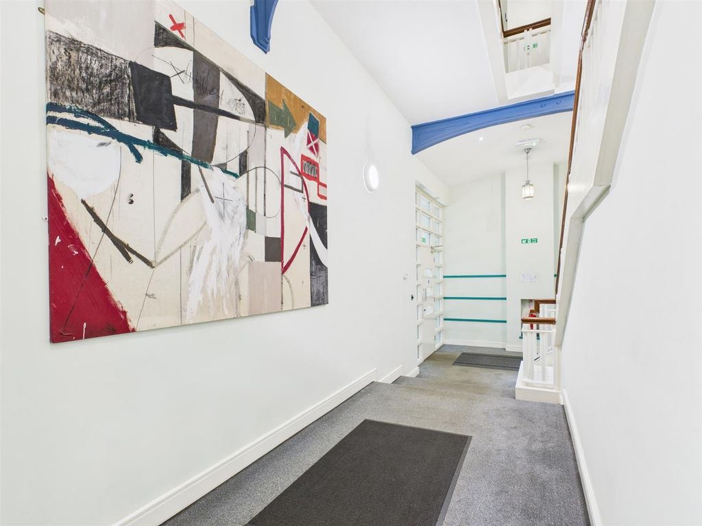 Property photo 2 of 16 Cam03604G0-Pr0134-Still015.Jpg