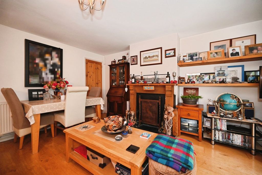 Property photo 3 of 19