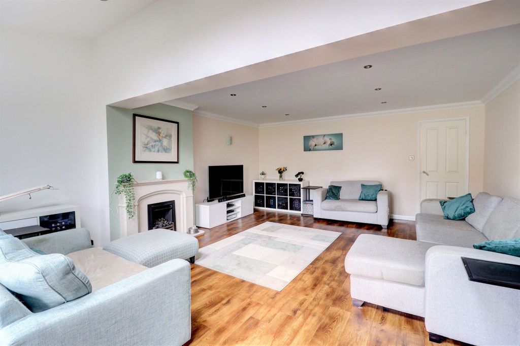 Property photo 3 of 10 Picture No. 03