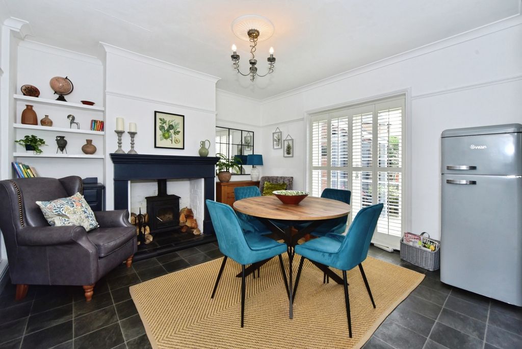 Property photo 3 of 20 Pbox-Img.Jpg