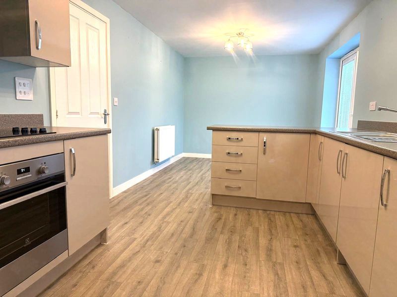 Property photo 2 of 18 Photo 12