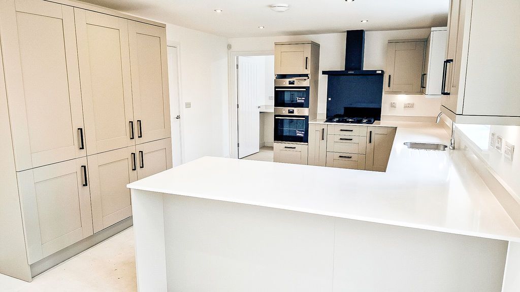 Property photo 3 of 19 Photo 3