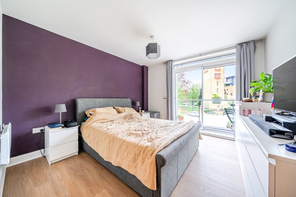 Property photo 3 of 11 Picture No. 22