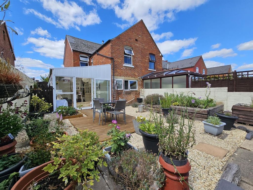 Property photo 3 of 19