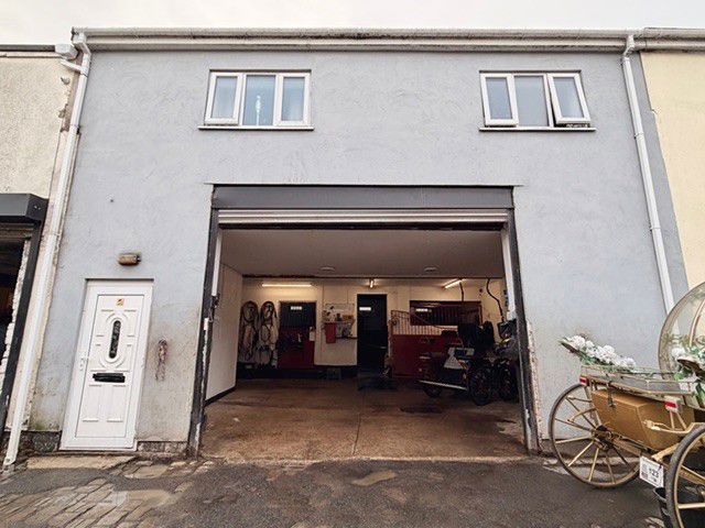 Property photo 1 of 23