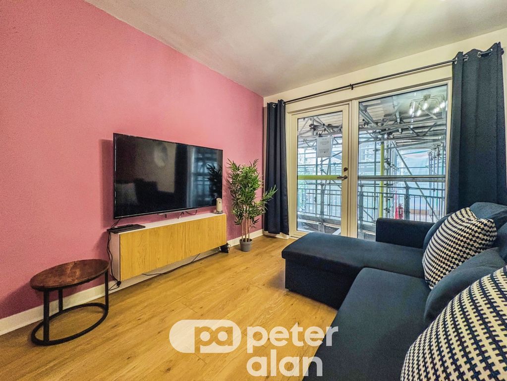 Property photo 3 of 12 Living Room