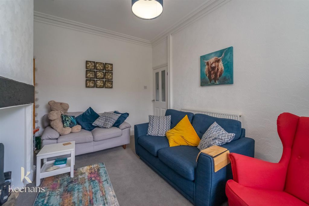 Property photo 2 of 24 Bolton Road West-2.Jpg