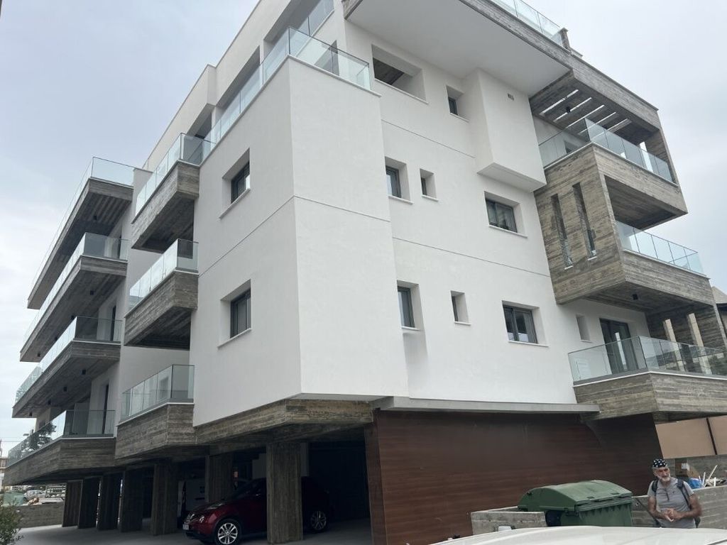 Property photo 3 of 30