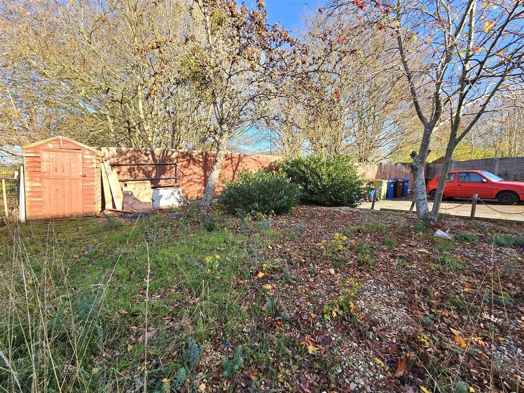 Property photo 3 of 11