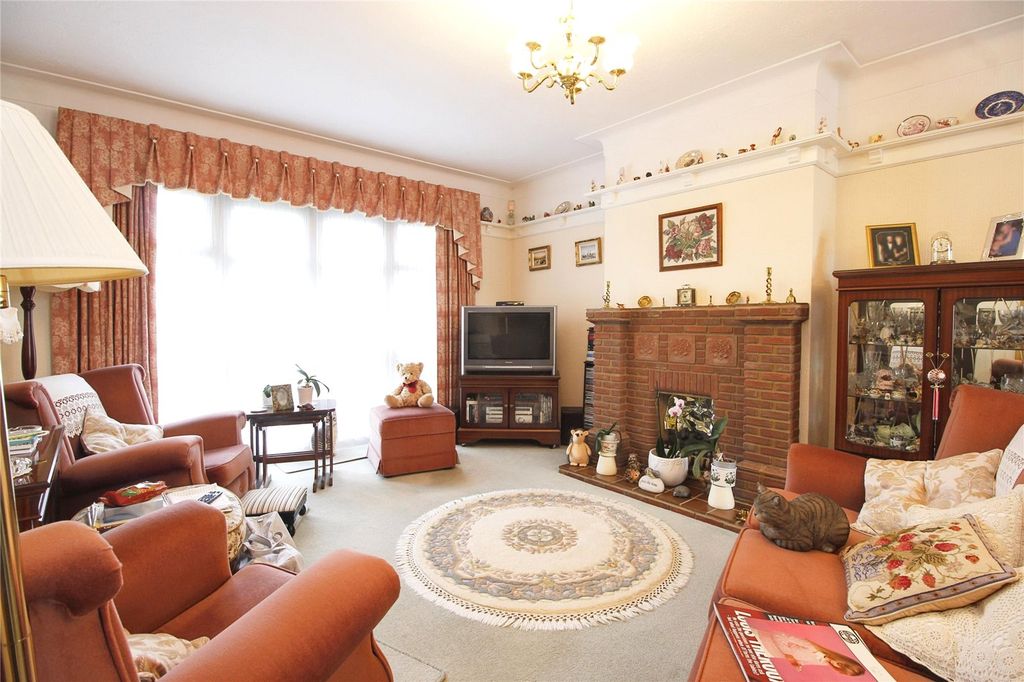 Property photo 2 of 9