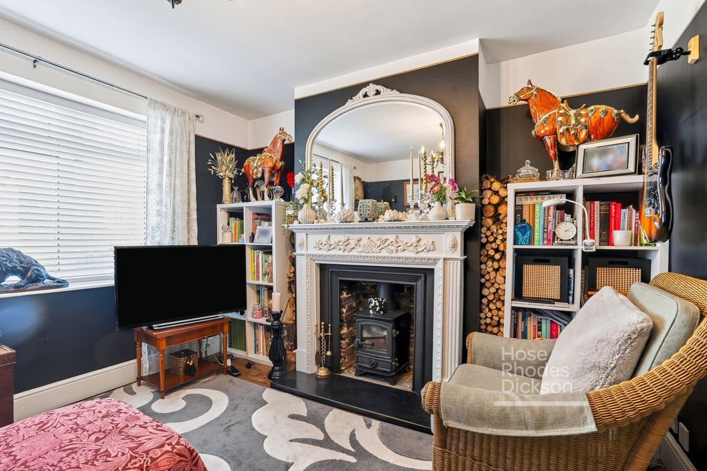 Property photo 2 of 21 Pbox-Img.Jpg