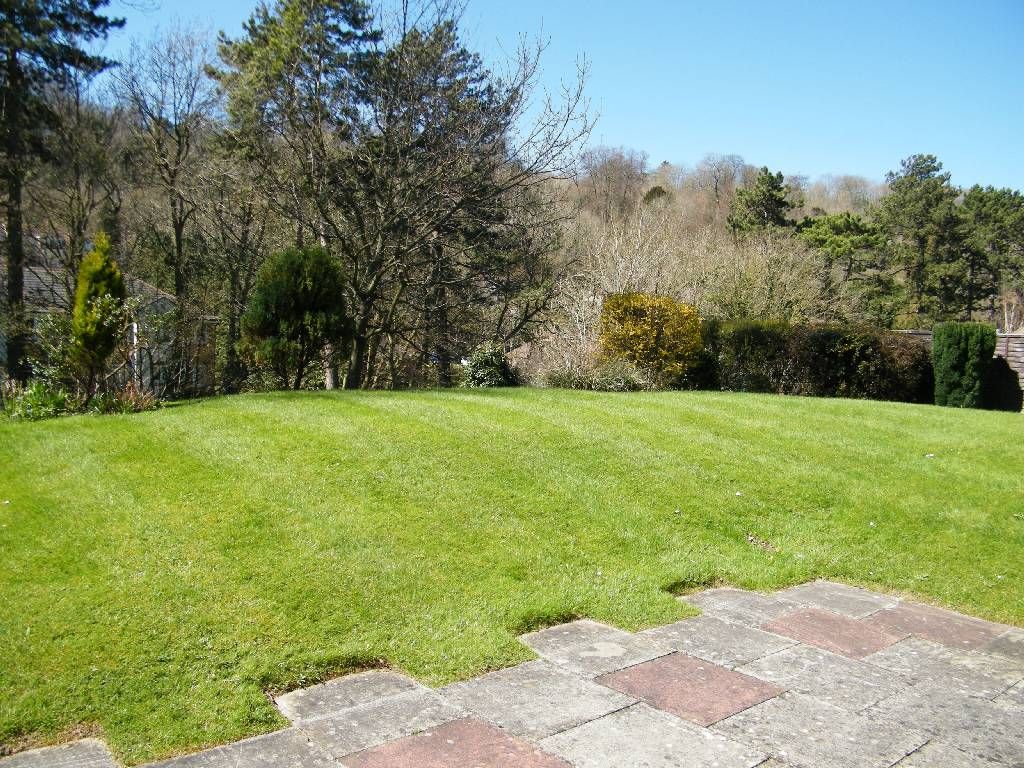 Property photo 2 of 5