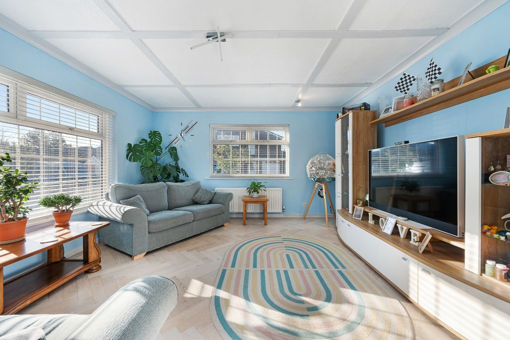 Property photo 2 of 24 4663595