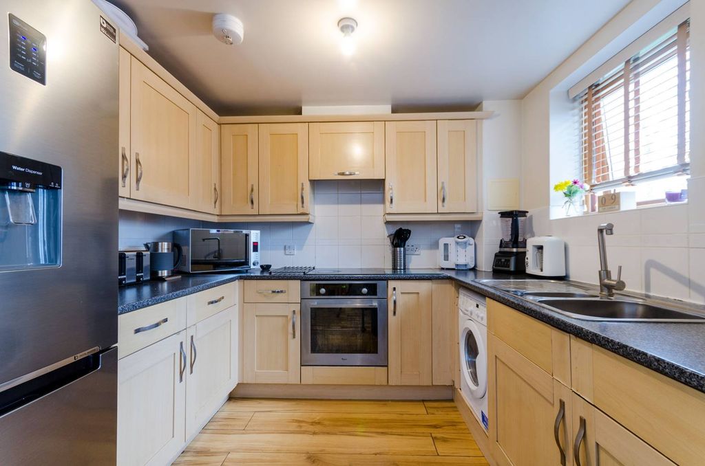 Property photo 2 of 13