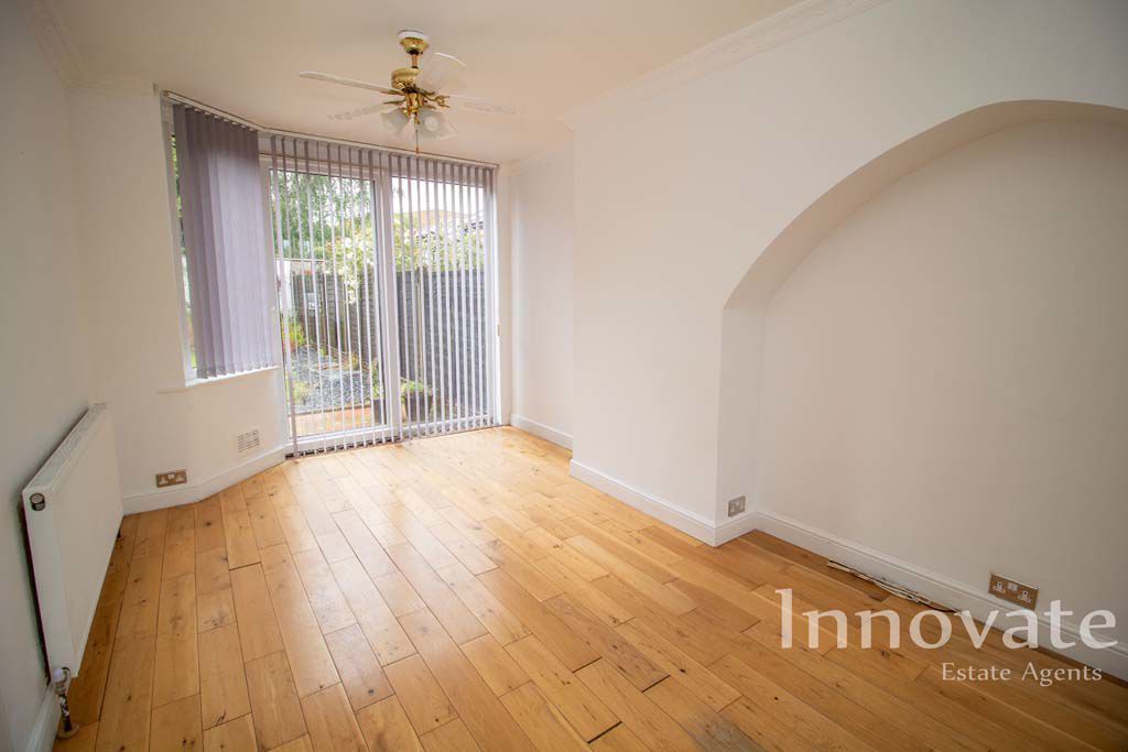 Property photo 3 of 10 Photo 7