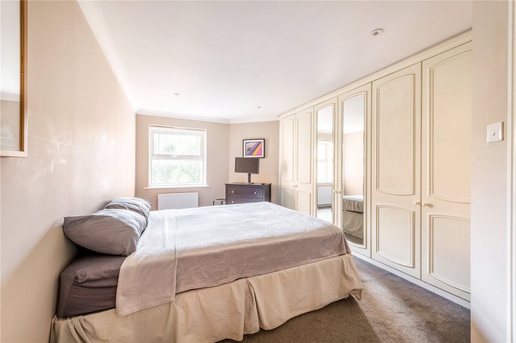 Additional image 9 of 2 bed flat for saleChatsworth Square, Hove, East Sussex BN3