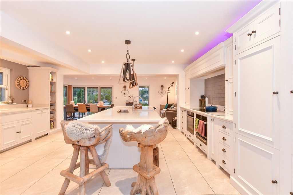 Property photo 1 of 22 Kitchen