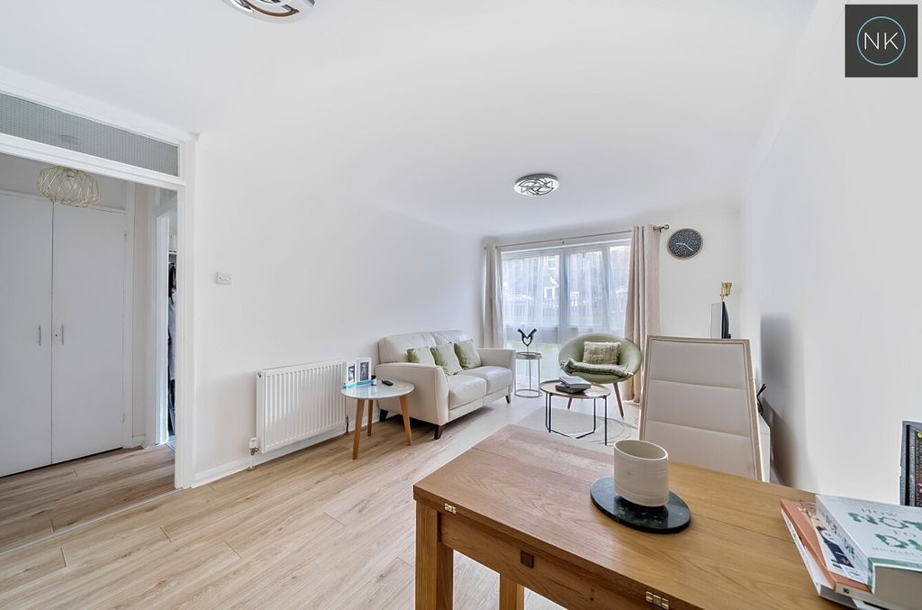 Property photo 3 of 21 4323635