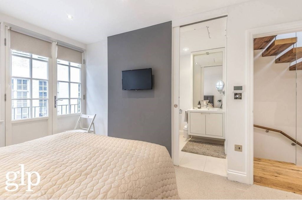 Property photo 2 of 17 2557244