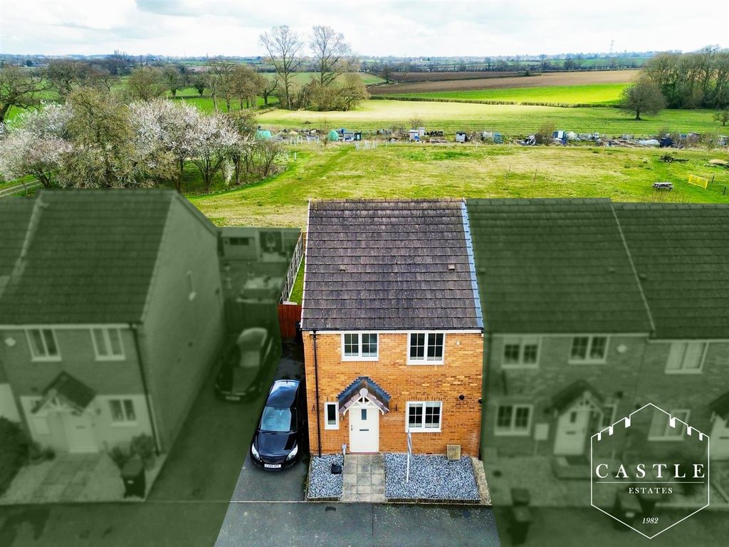 Property photo 1 of 17 Aerial