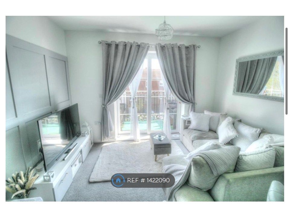 Property photo 1 of 3