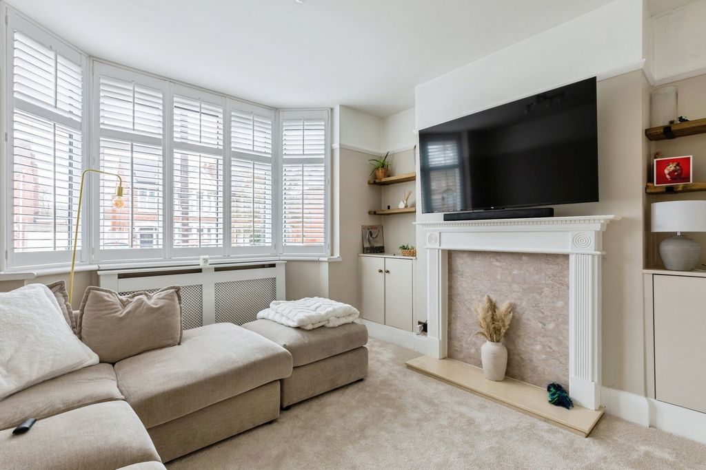 Property photo 2 of 22 Reception 1