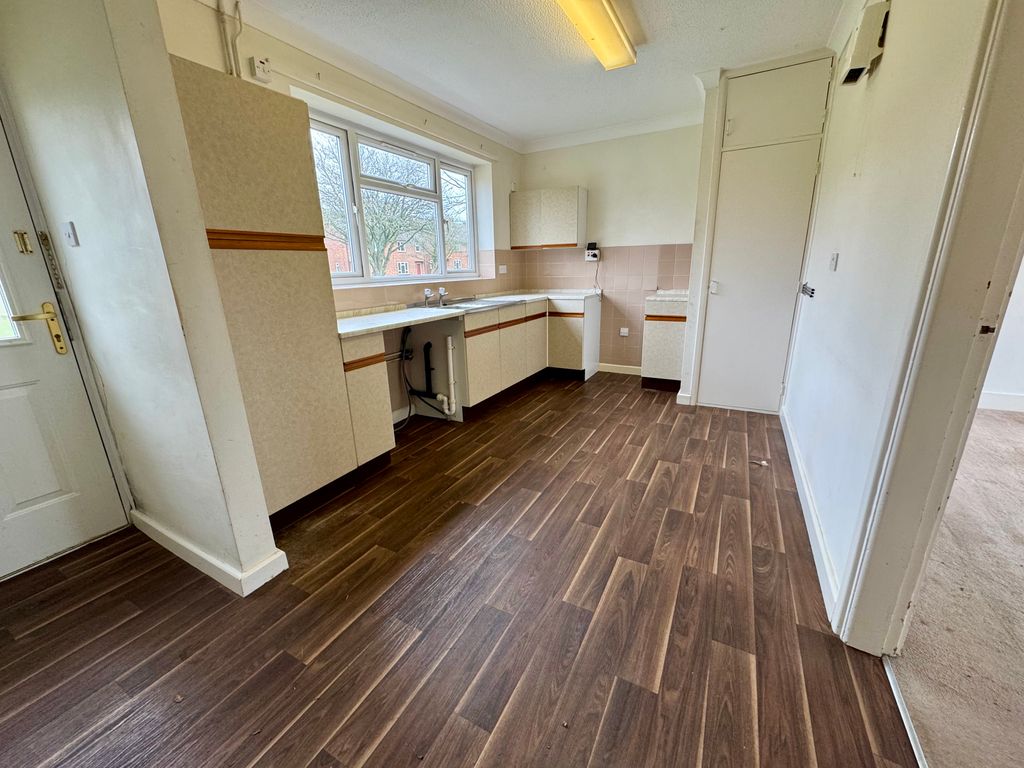 Property photo 2 of 11 Image-20251118-130952-6B675180