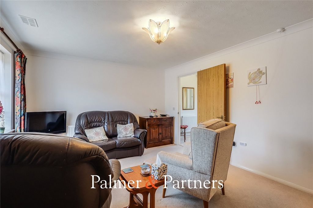 Property photo 3 of 14 Picture No. 06