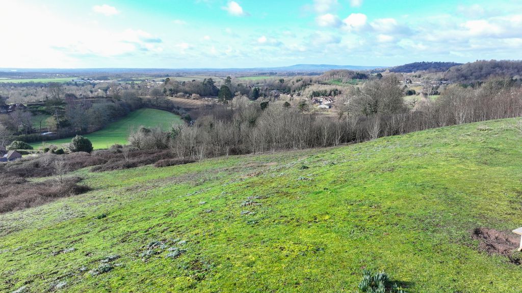 Property photo 3 of 6 Photo 7