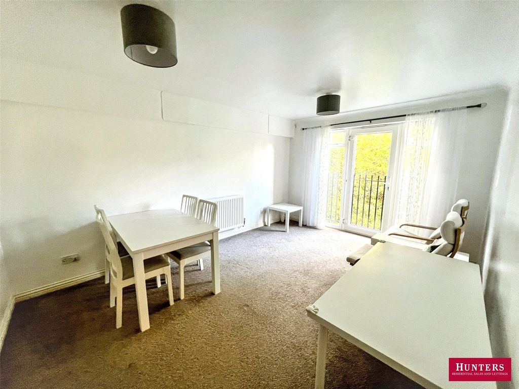 Property photo 2 of 8 Picture No. 06