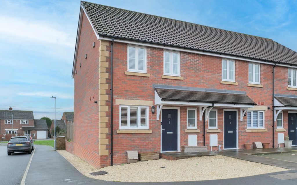 Property photo 1 of 17 P1067350-Edit.Jpg