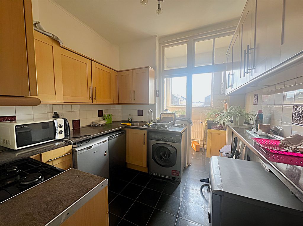 Property photo 2 of 4 Picture No. 15